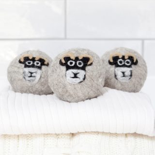Swaledale sheep wool laundry dryer balls