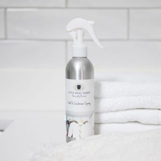 Wool and cashmere laundry spray