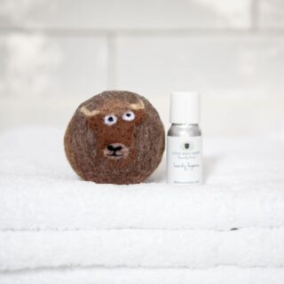 Highland Cow Laundry Ball with Original Laundry Fragrance